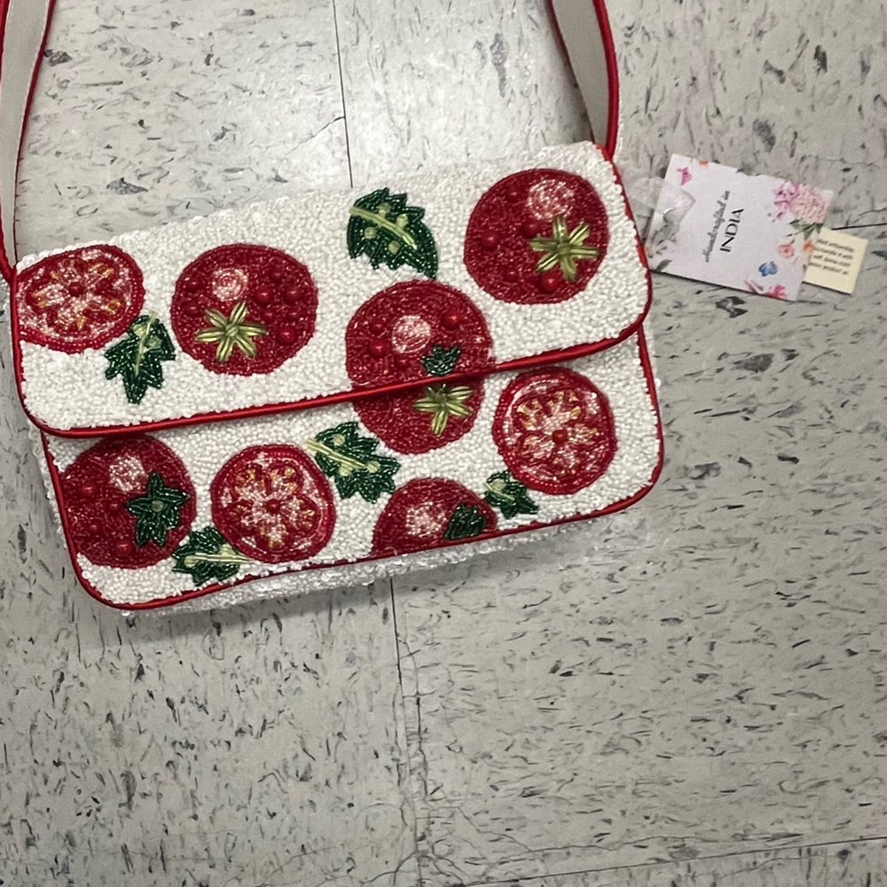 NWT ⚜️🍅⚜️ Viral Made In India Beaded Tomato Bag - Picture 7 of 12